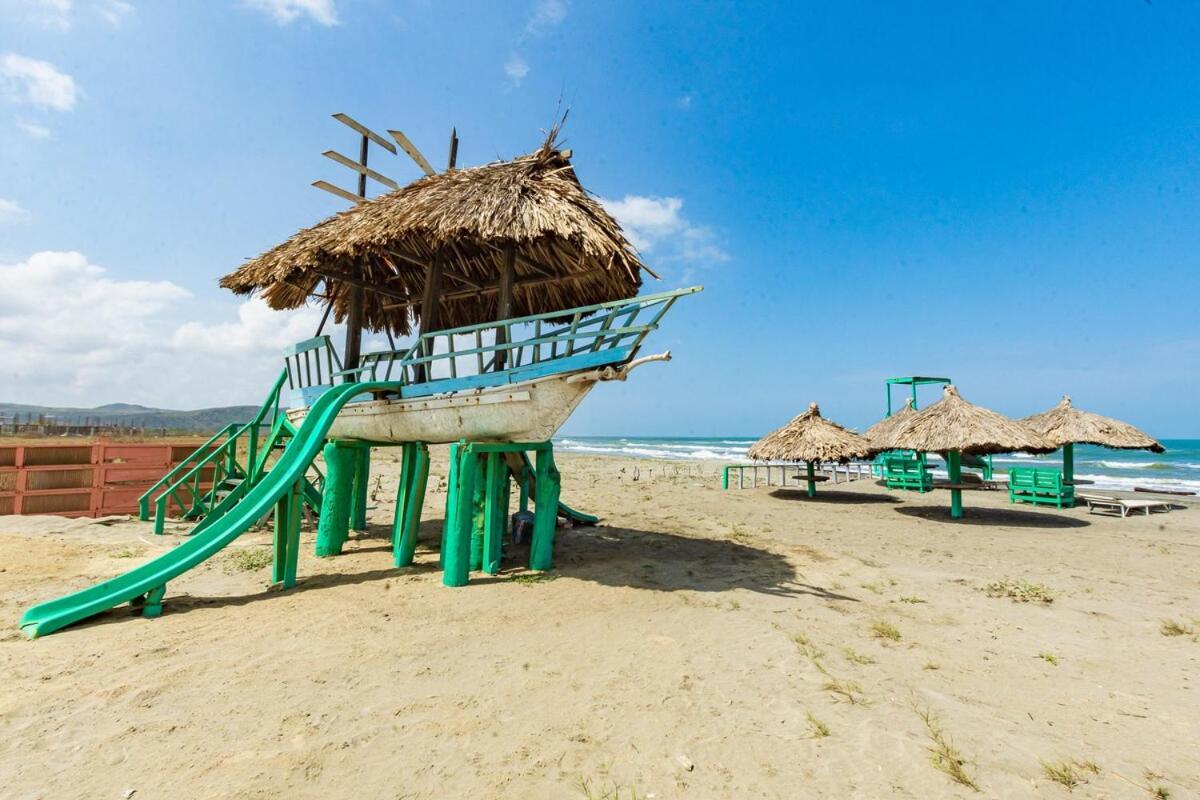 Сasa de vacaciones Adela House