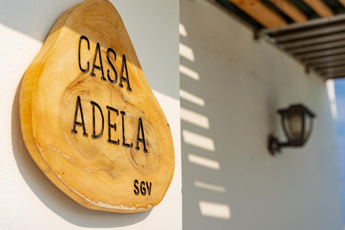 Сasa de vacaciones Adela House